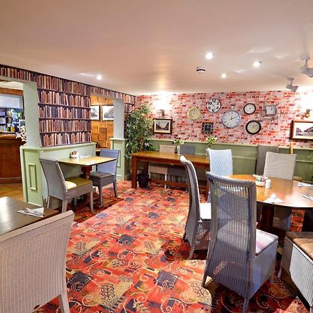 The Talbot Hotel Cleobury Mortimer 外观 照片