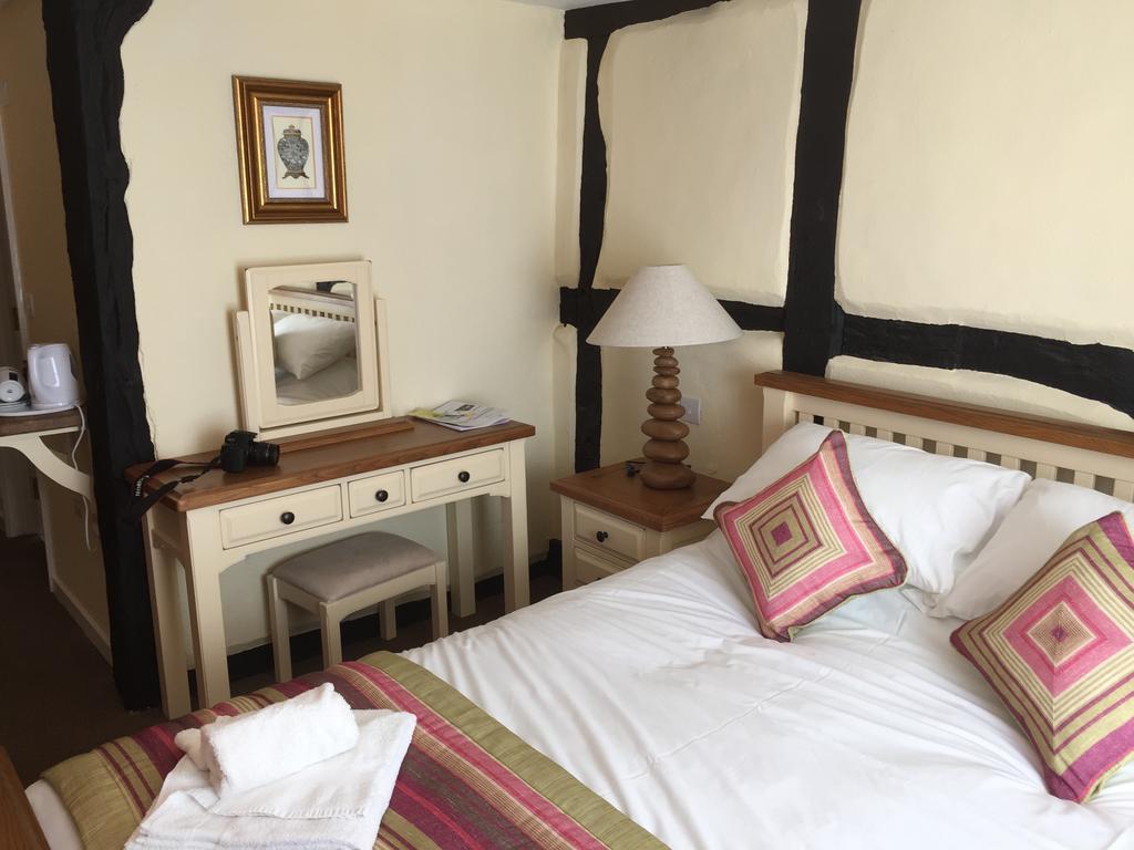 The Talbot Hotel Cleobury Mortimer 外观 照片