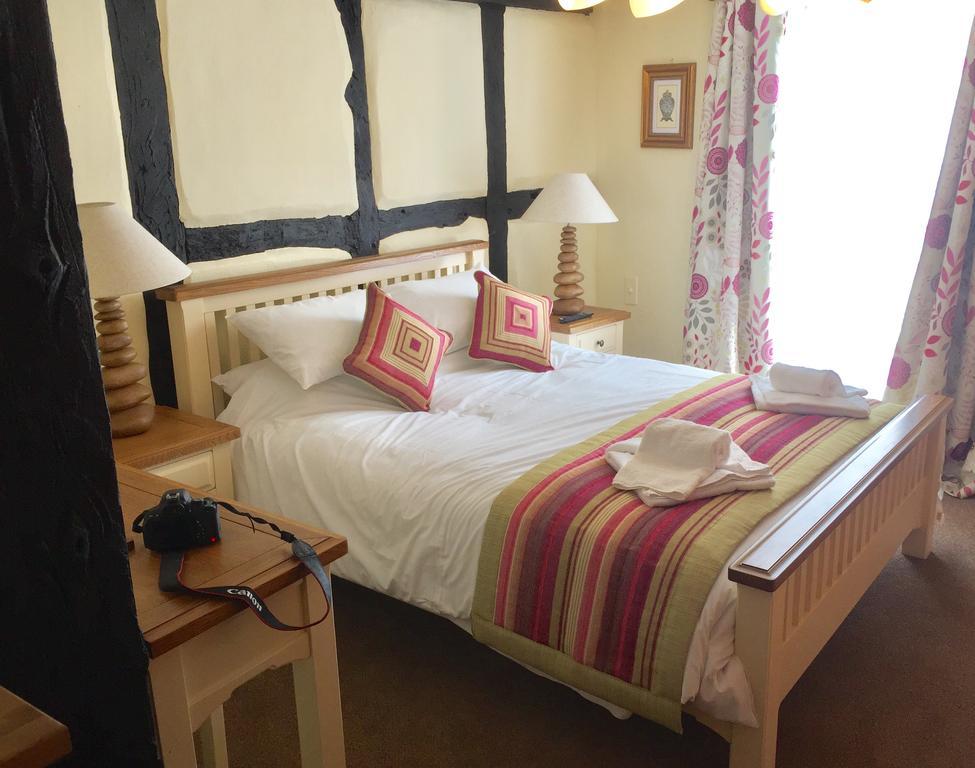 The Talbot Hotel Cleobury Mortimer 外观 照片