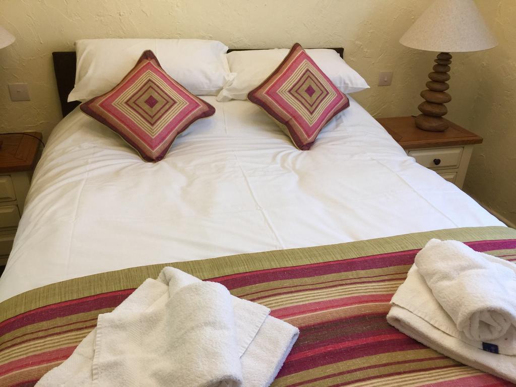 The Talbot Hotel Cleobury Mortimer 外观 照片