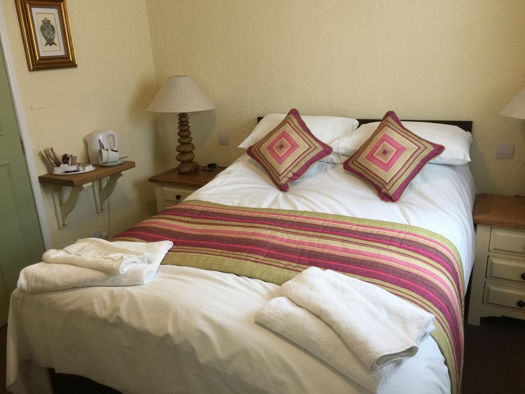 The Talbot Hotel Cleobury Mortimer 外观 照片