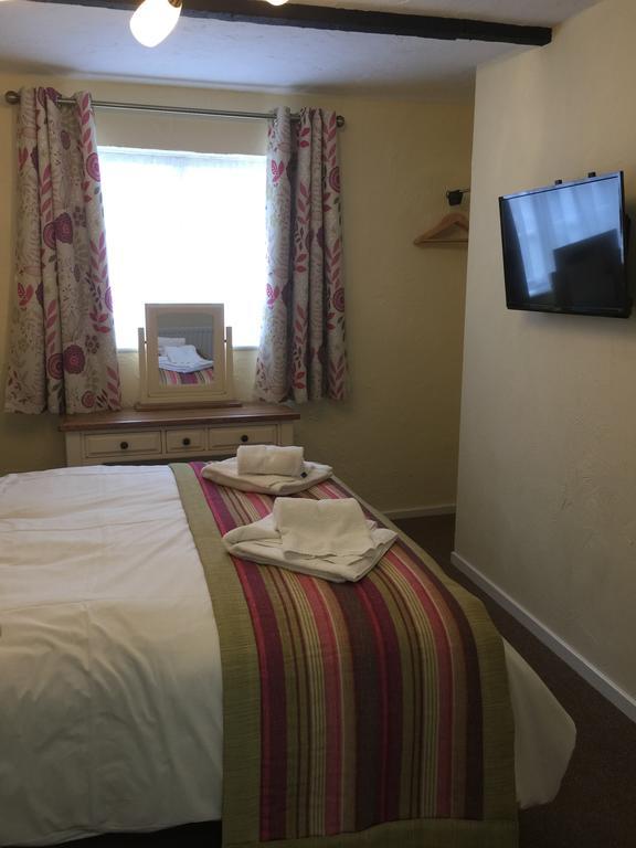 The Talbot Hotel Cleobury Mortimer 外观 照片