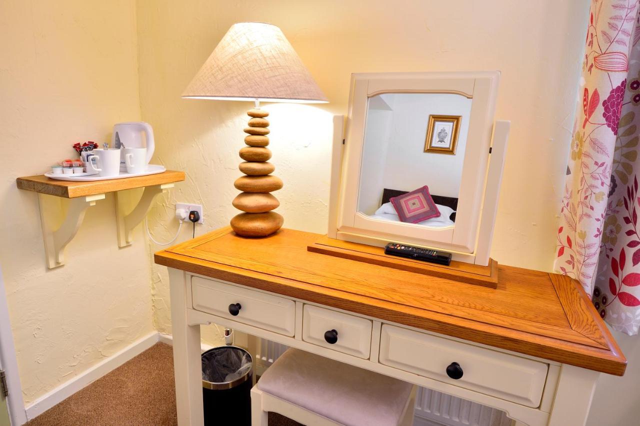 The Talbot Hotel Cleobury Mortimer 外观 照片